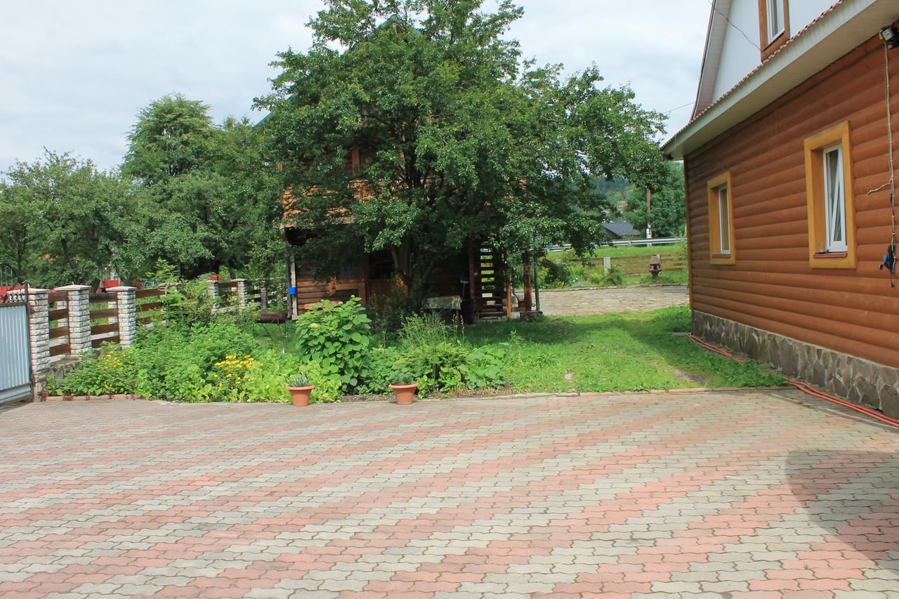 Гостевой дом Cottage u Yaremy Mykulychyn Микуличин-18