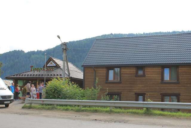 Гостевой дом Cottage u Yaremy Mykulychyn Микуличин-20