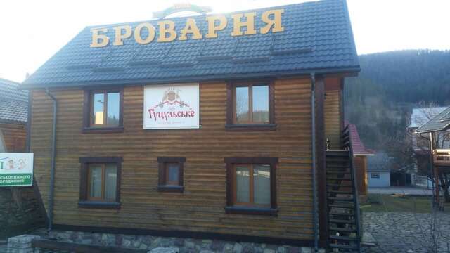 Гостевой дом Cottage u Yaremy Mykulychyn Микуличин-4